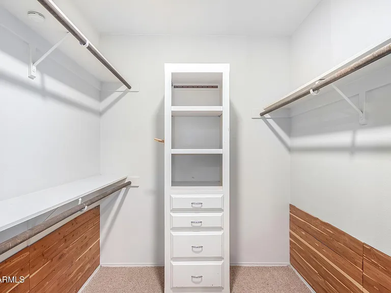 4428 W Laurie Ln — Photo 17