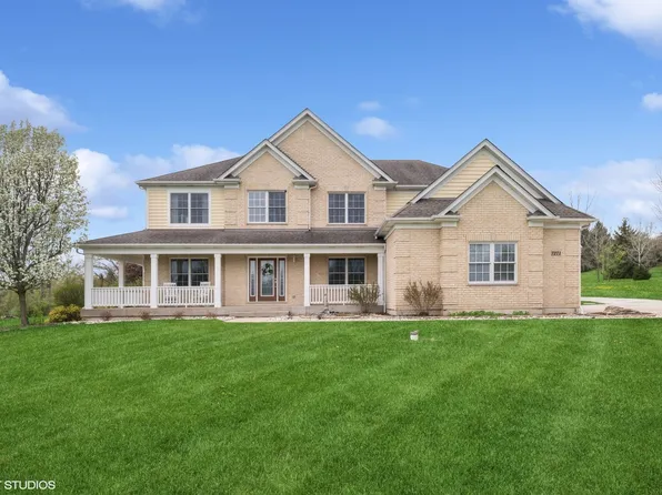 7271 Orchard Valley Dr, Bull Valley, IL 60050