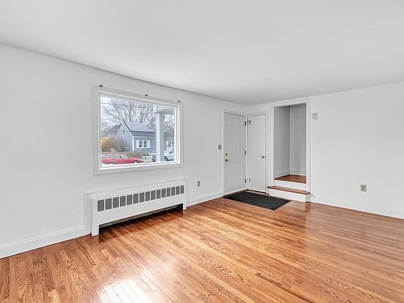 Living room facing Earle St
