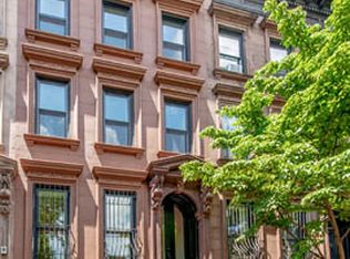384 Vanderbilt Ave, Brooklyn, NY 11238