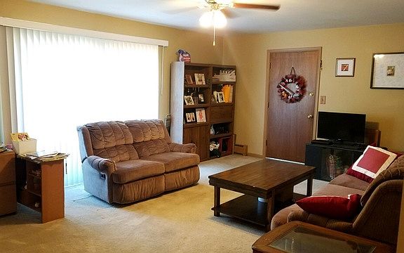 3rd image of 6148 S Kensington Ave #204