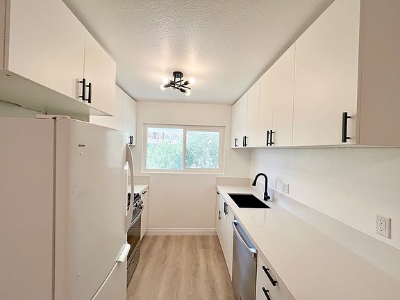 5th image of 1900 S Palm Canyon Dr Unit 40