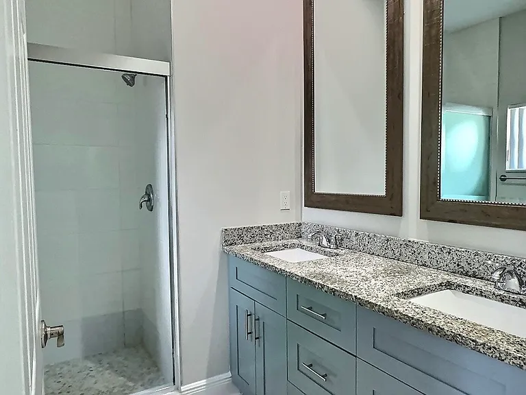 413 Martin Ave — Photo 17