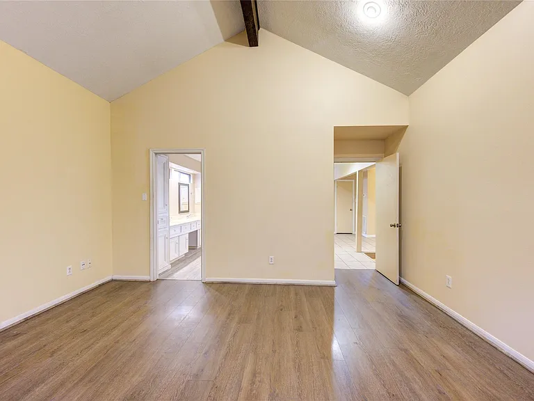165 Old Bridge Lk — Photo 21
