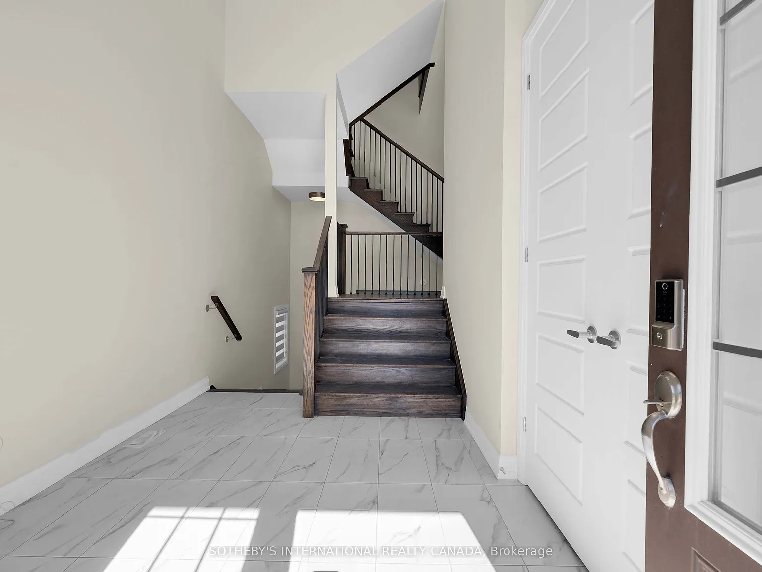 5 bed, $4,700 — Photo 3