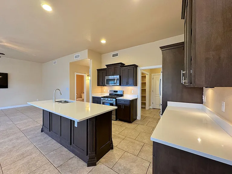 11629 Saint Martin Way — Photo 9