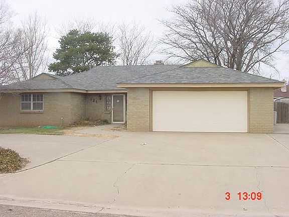 2nd image of 121 Nueces St