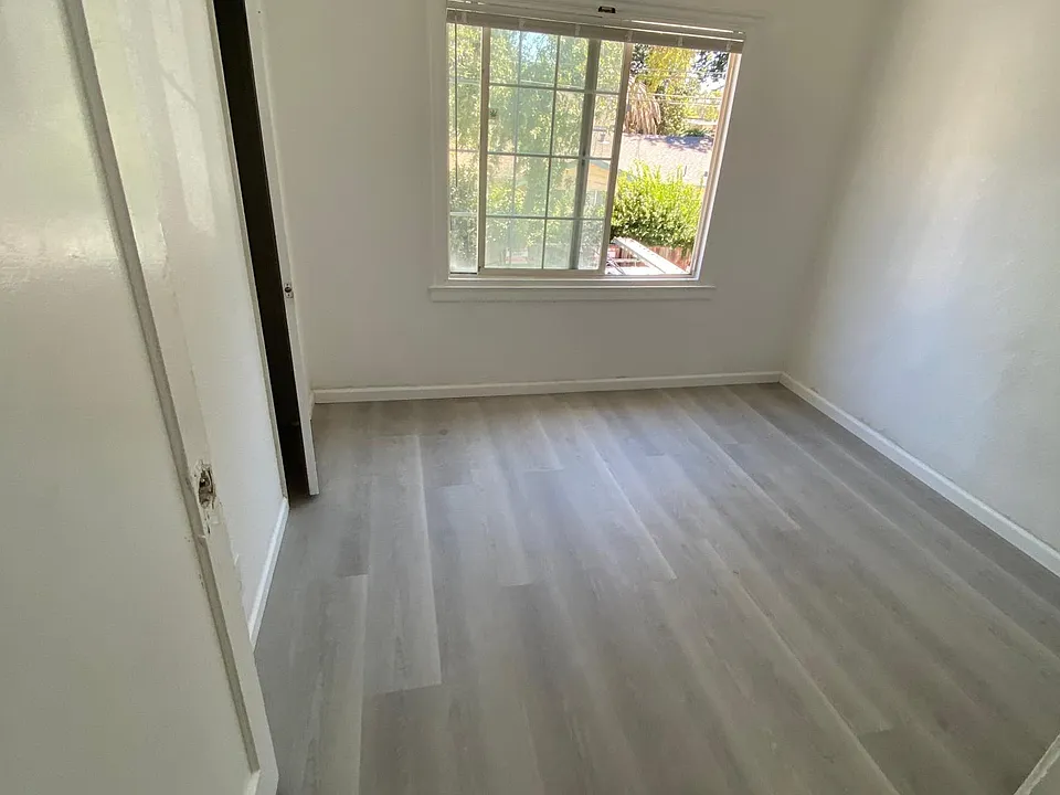 9 S 19th St #2