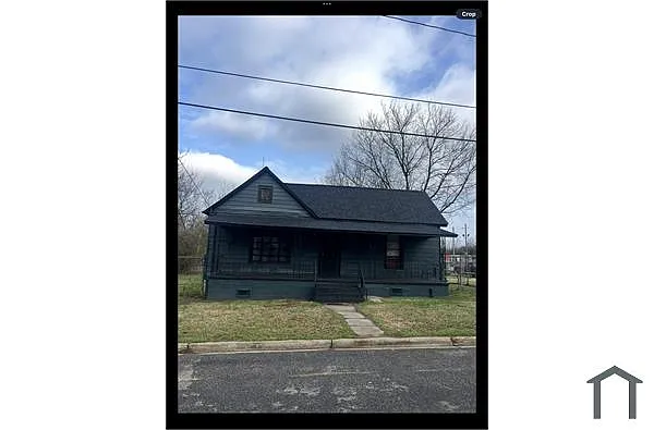 Building Photo - 804 24th Ave W