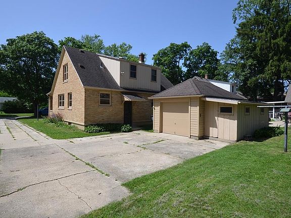 3rd image of 956 W Conger STREET