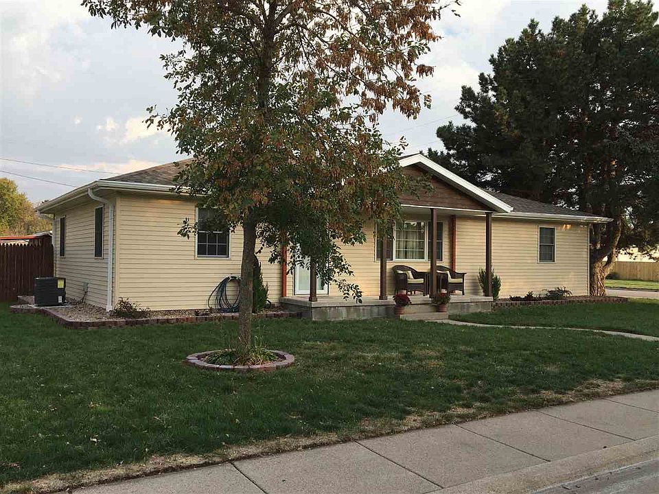 1st image of 617 S Wind Dr