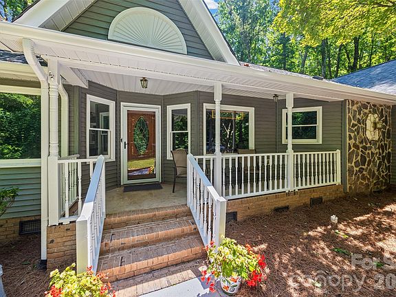 2nd image of 1289 Centennial Dr
