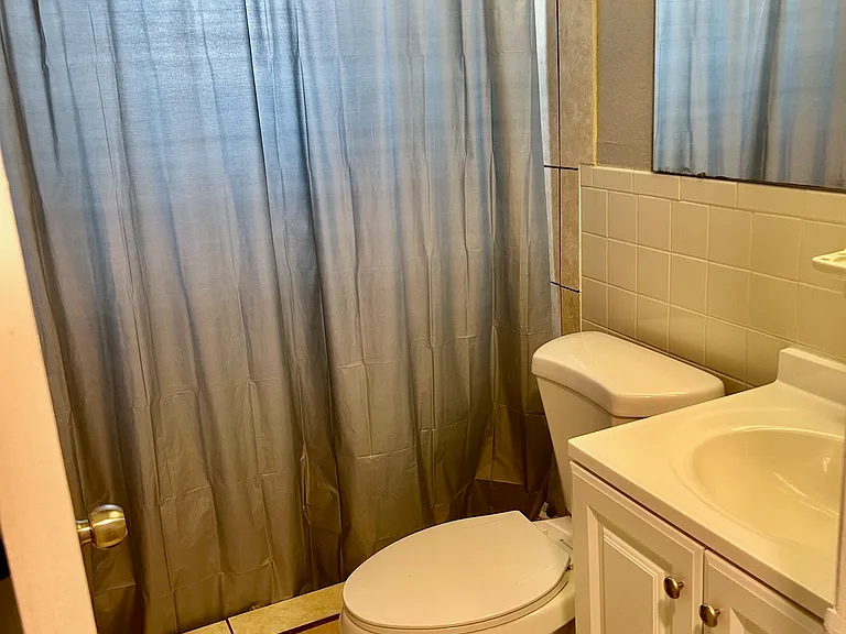 6451 Sutherland Ave — Photo 7