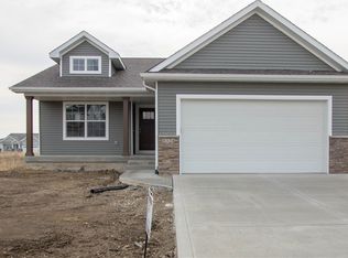 5324 Rowling Dr, Ames, IA 50010