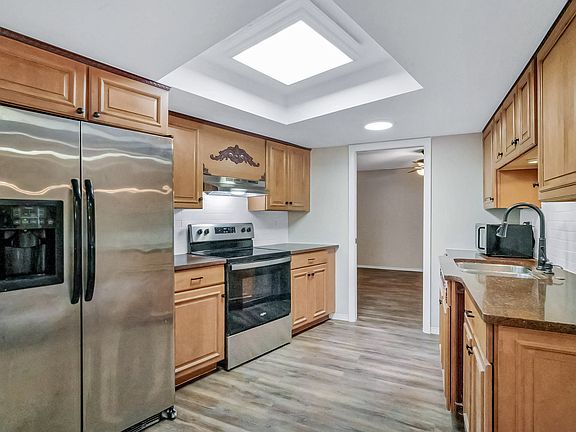 Large Spacious Kitchen to Prepare Great Meals