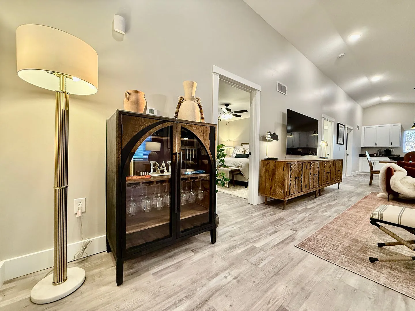 Bright New 5 Bedroom Ranch Retreat In West Chester — Photo 3