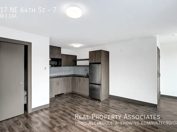 817 NE 64th St, Seattle, WA