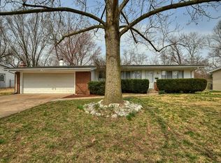 2685 Narraganset Dr, Florissant, MO 63033
