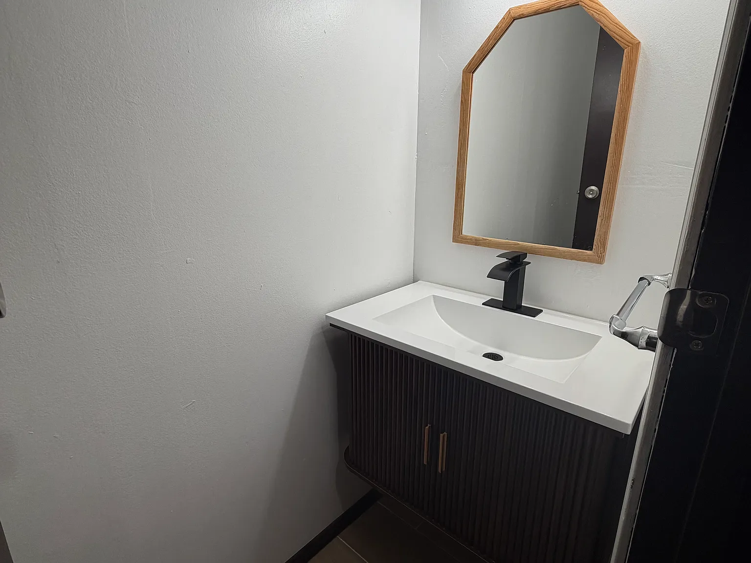 217 E Castellano Dr — Photo 4
