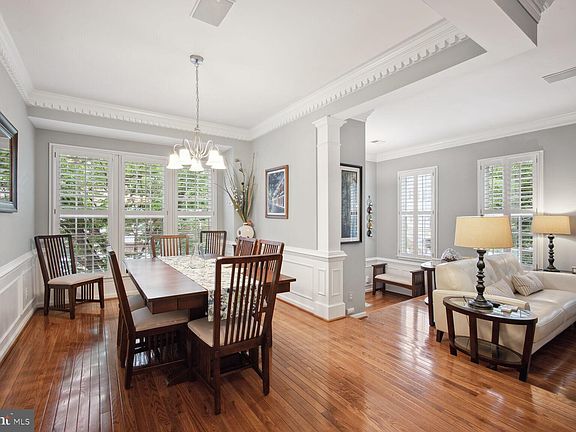 5th image of 4614 Lambert Pl