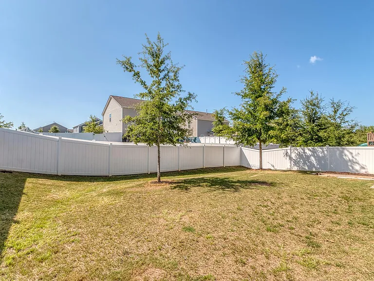 9073 Remnick Dr — Photo 5