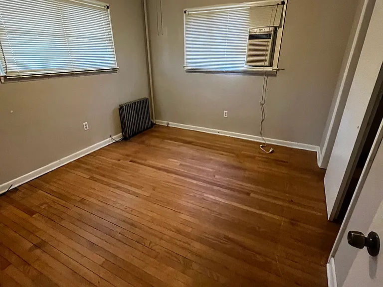 417 Smith St #2 — Photo 10