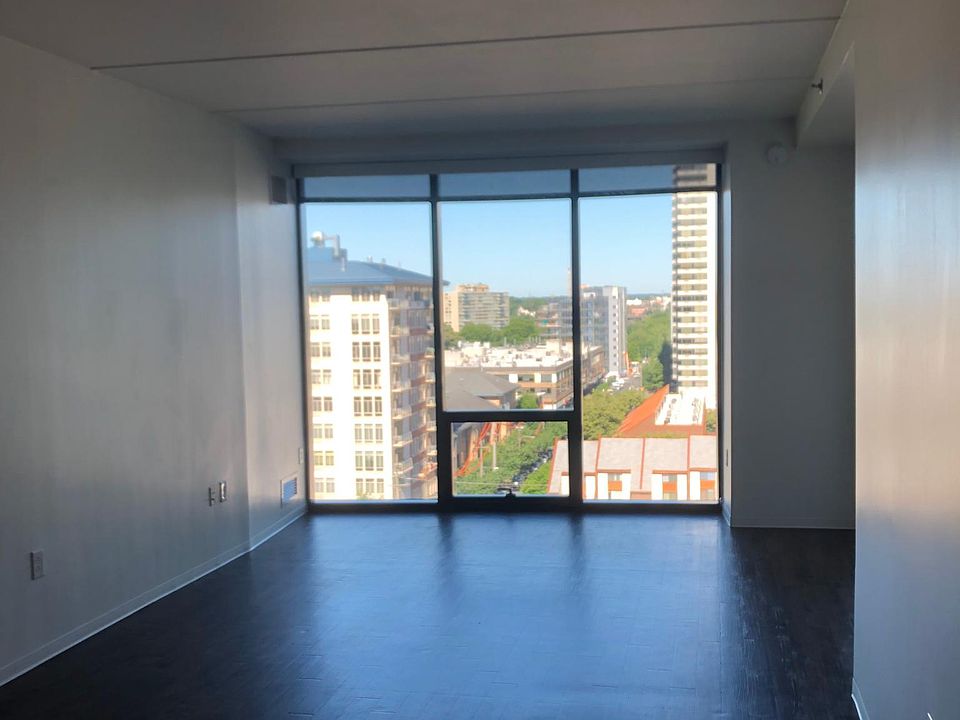 1st image of 415 N 18th St APT 947
