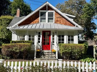 27 Lakeside Ave, Darien, CT 06820