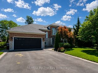 121 Royal Beech Dr, Wasaga Beach, ON L9Z2N2