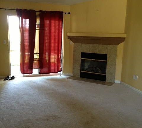 2nd image of 1016 S Vista St