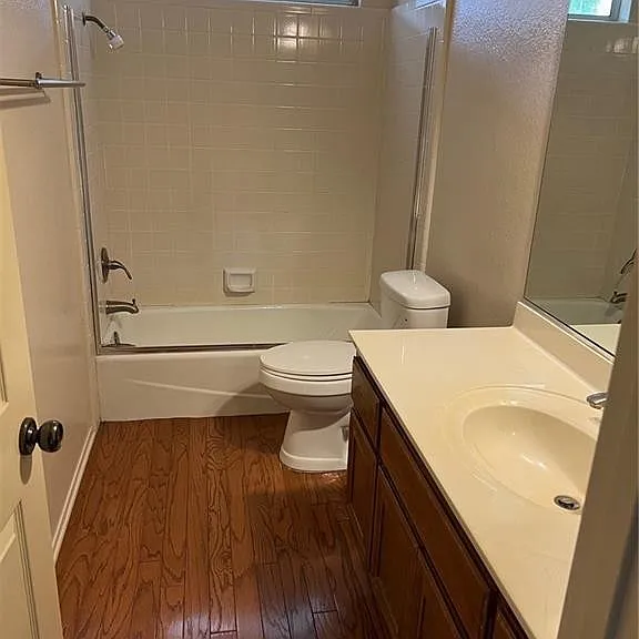 26055 Bancroft St — Photo 16
