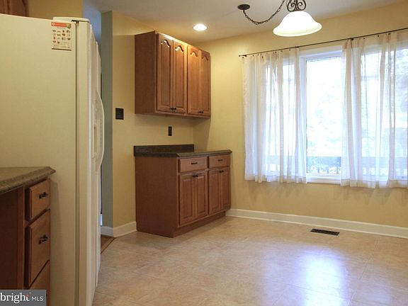 4th image of 5416 Pinehurst Dr