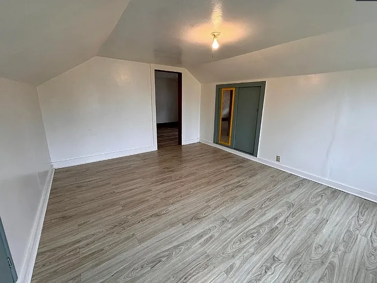 1527 Indiana Ave — Photo 5
