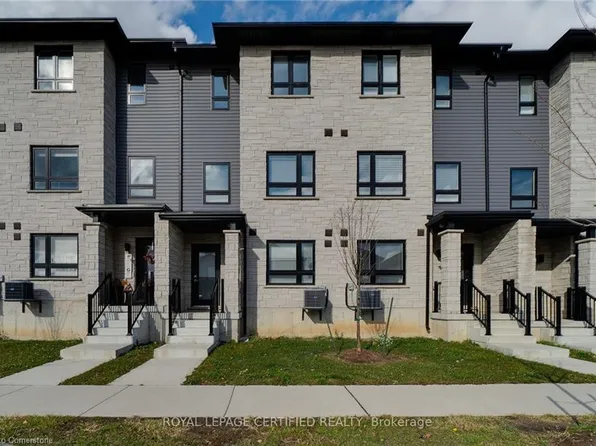 51 Sparrow Ave #4, Cambridge, ON N1T 0E5