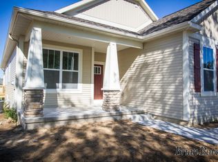 9394 Parmeter Ave NE, Rockford, MI 49341