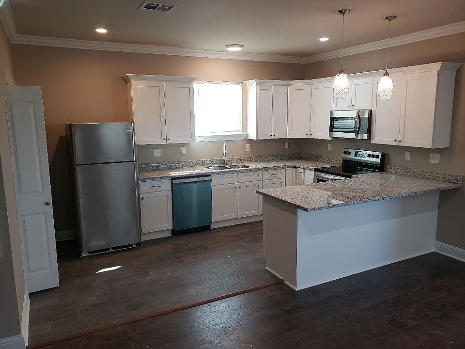 1st image of 9031 Palmetto St