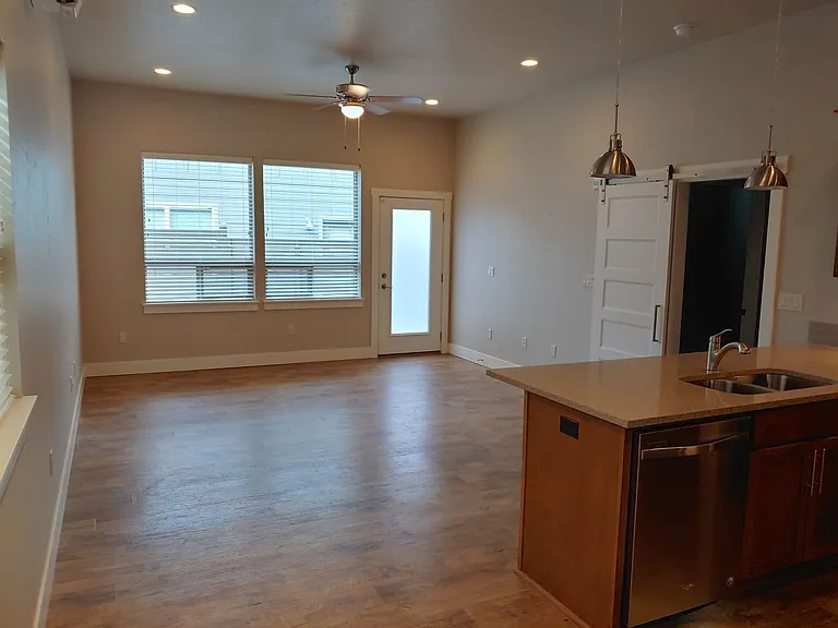 3293 N Ladalia Dr — Photo 8