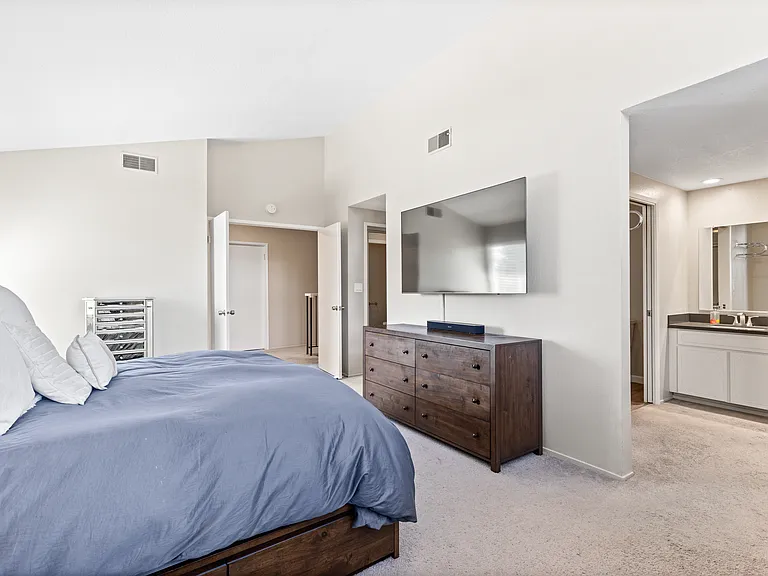 245 Firestone Dr — Photo 11