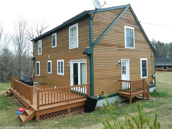 3rd image of 8 Far Woods Cir
