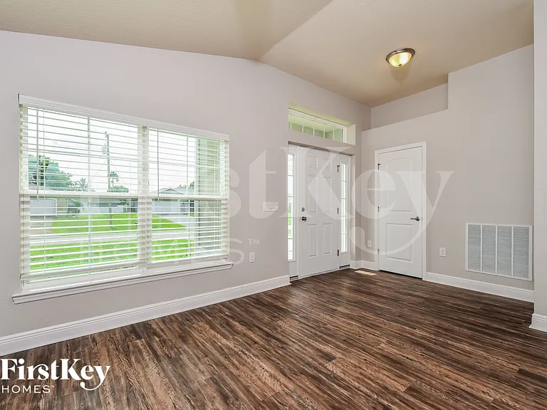 2716 NW 3rd Ave — Photo 6