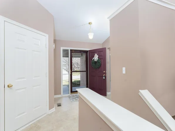 629 Bristol Dr, Chelsea, MI 48118