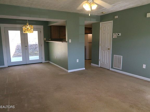 4th image of 7503 Mountie Ln
