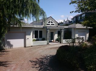 3720 Hillcrest Ave SW, Seattle, WA 98116