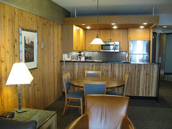 5th image of 9260 E Lodge Dr #605
