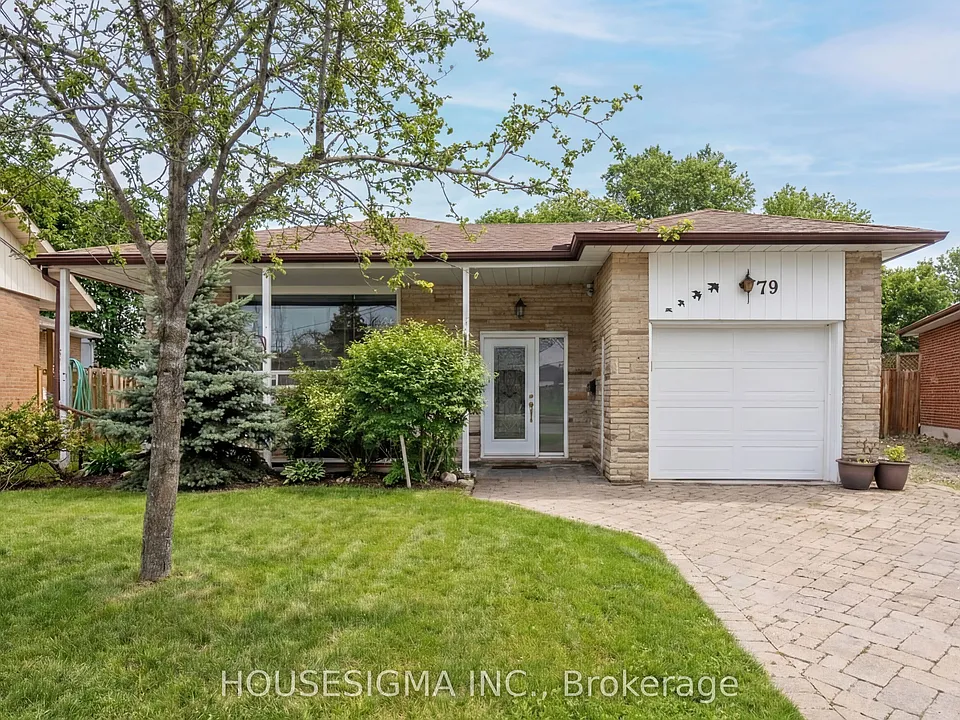 79 Weir Cres #LOWER