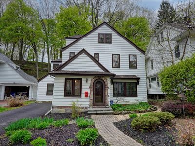 37 Highland Pkwy, Rochester, NY, 14620