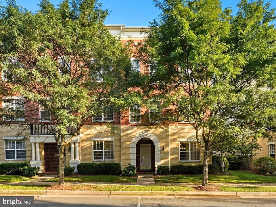 1st image of 43595 McDowell Sq