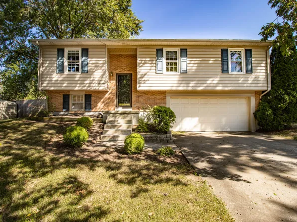 2226 Redbud Ln, Paris, KY 40361