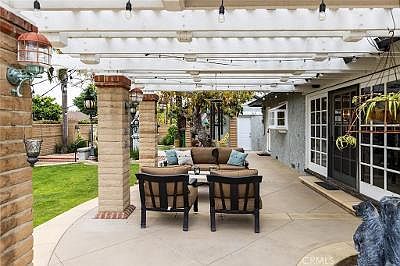 4th image of 17942 Romelle Ave