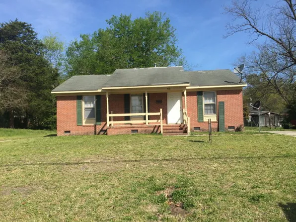 700 Martin Luther King Dr, Tarboro, NC 27886